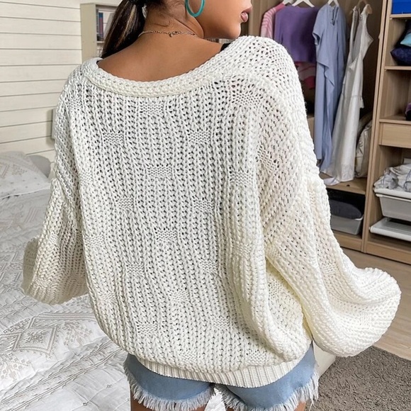 COPY - Lantern Sleeve Yarn Cardigan - Picture 5 of 7